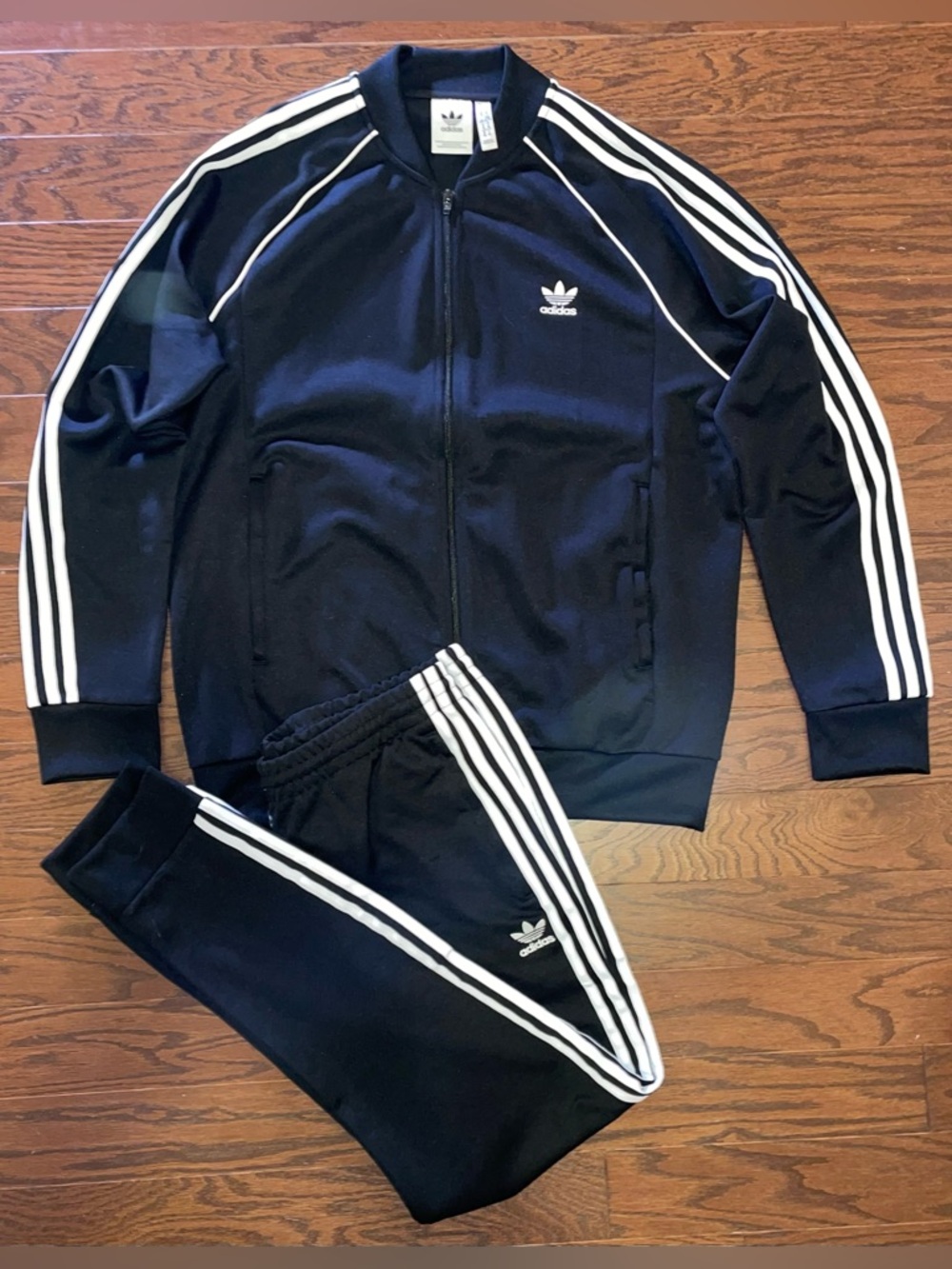 adidas Black with white stripes Men’s XL Track Jacket and Pants tracksuit Set